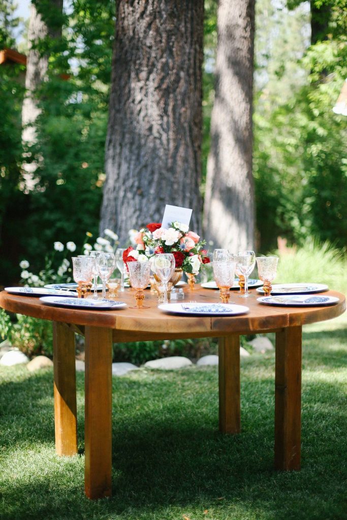 Redwood Harvest Round Table Camelot Party Rentals Northern Nevada’s Premier Wedding